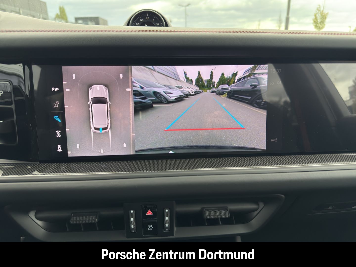 Porsche Cayenne GTS Hinterachslenkung Head-Up Display