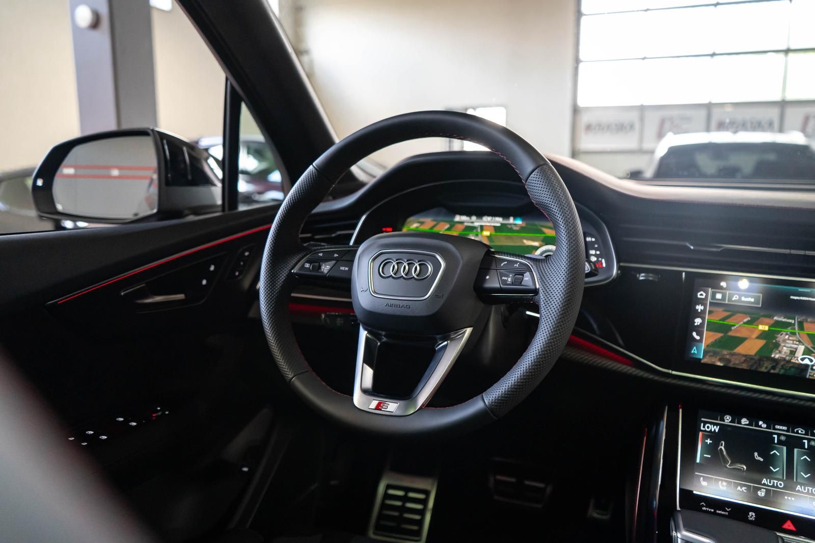 Audi Q7 50 TDI quattro S line AHK PANO STHZ 7-SITZER