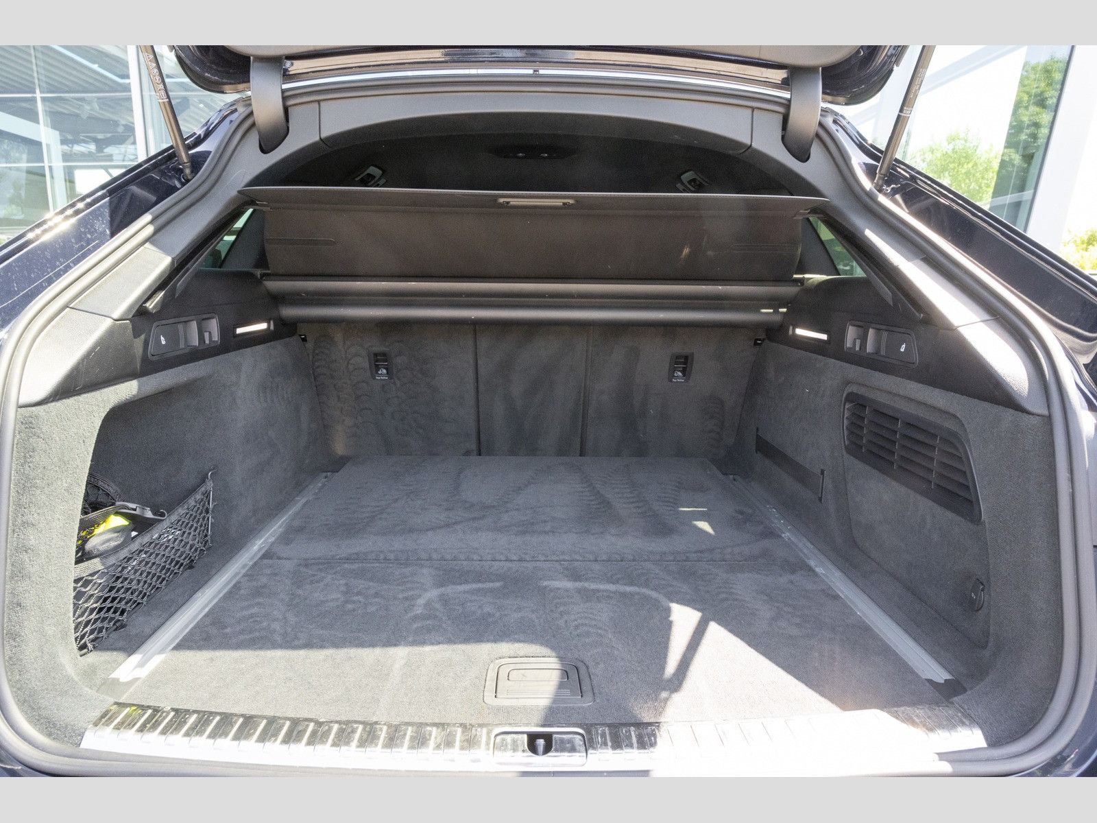 Audi A6 Avant 40 TDI advanced - Samsaru's Car Outlet