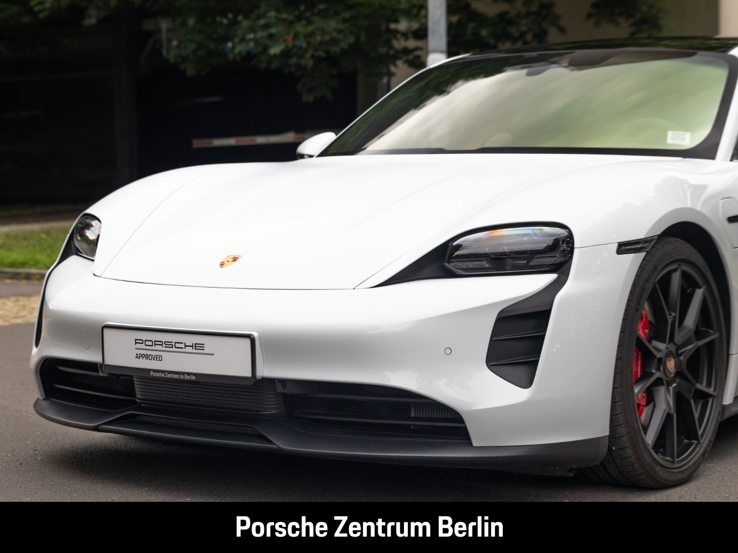 Porsche Taycan GTS Sport Turismo BOSE Luftfederung LED