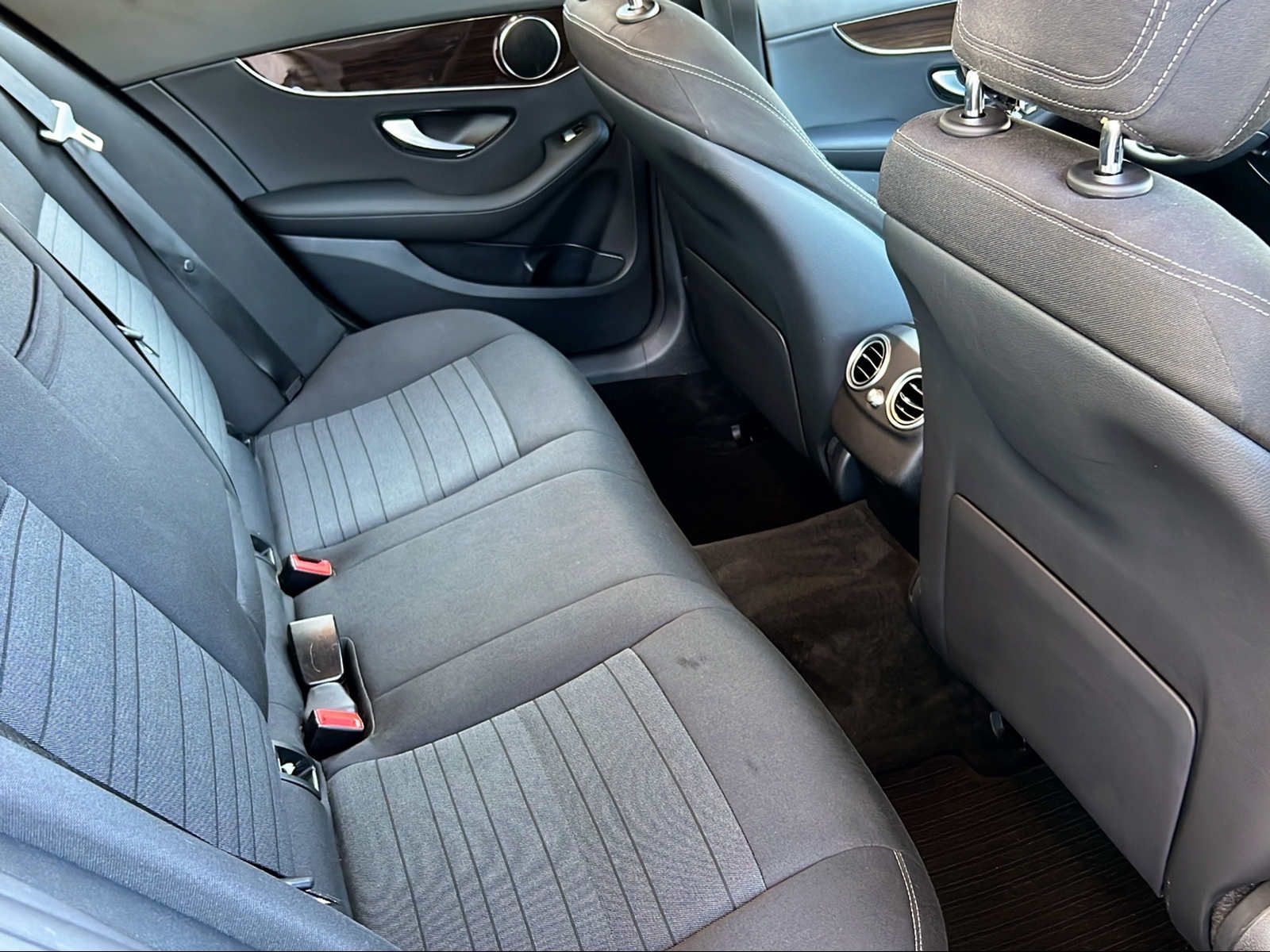 Mercedes-Benz C 220d Avantgarde Business PLUS - Samsaru's Car Outlet