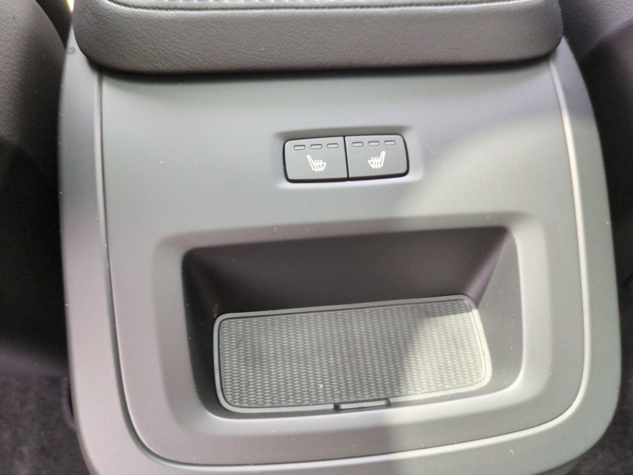 Volvo XC90 B5 (Diesel) Plus Bright AWD 7-Sitze Navi