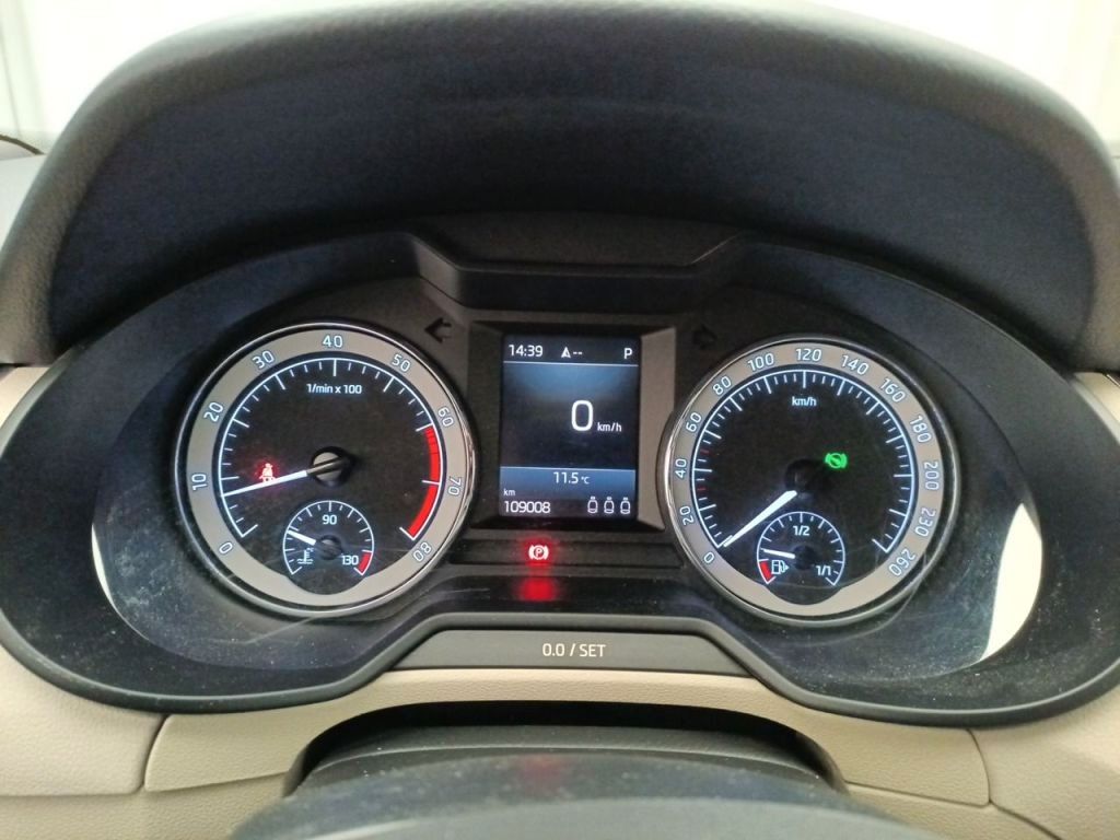 Skoda Octavia Combi Style 1.5TSI - Samsaru's Car Outlet