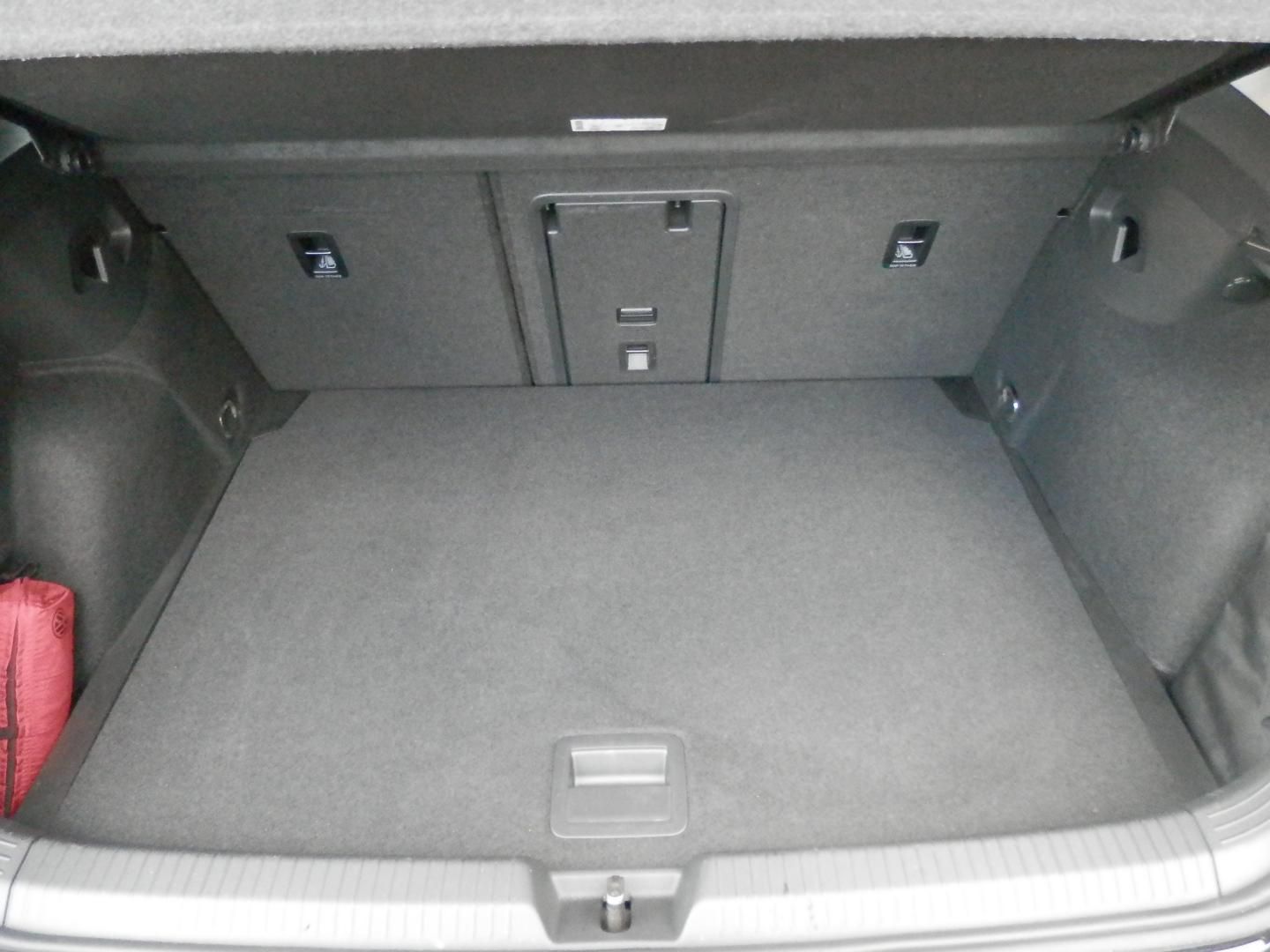 Volkswagen Golf Life - Samsaru's Car Outlet