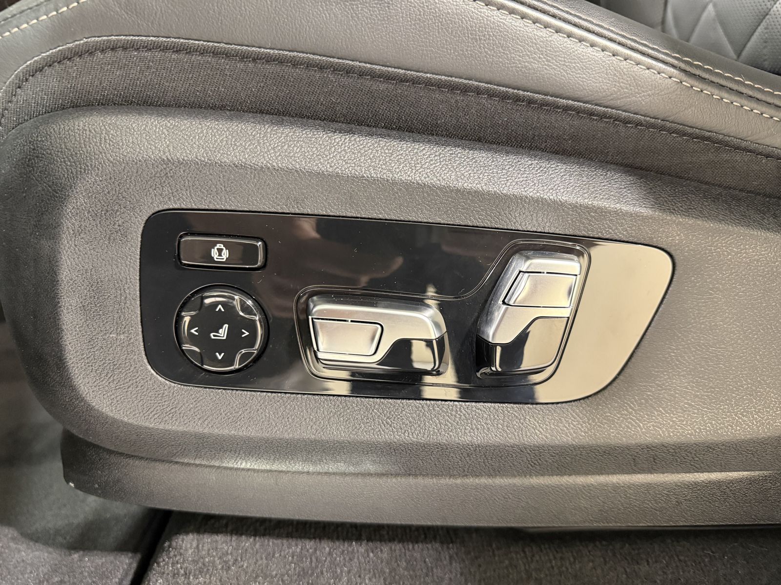 BMW X5 xDrive40d M Sportpaket Luftfeder AHK ACC 360°