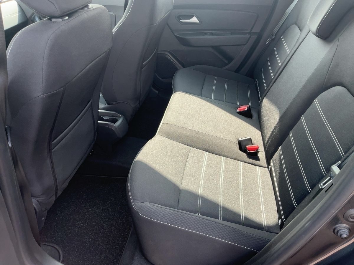 Dacia Duster - Samsaru's Car Outlet