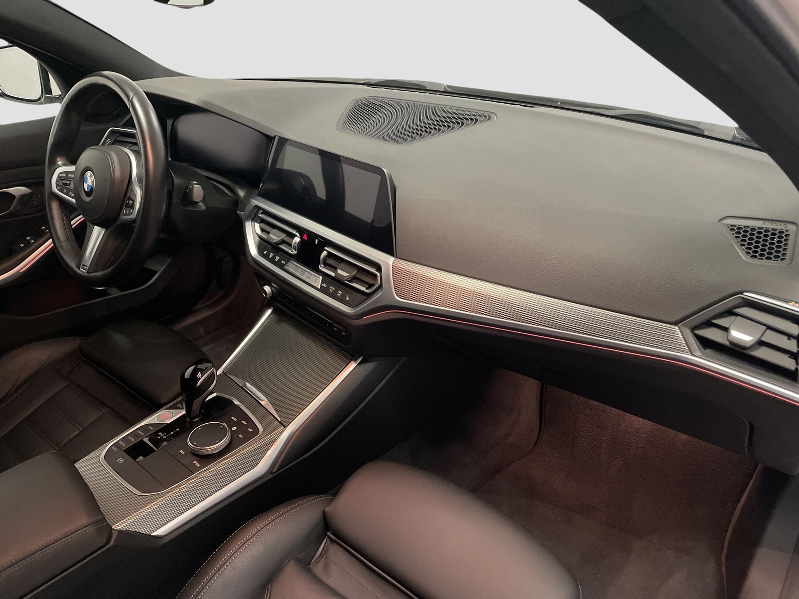 BMW 320i xDrive M Sport - Samsaru's Car Outlet
