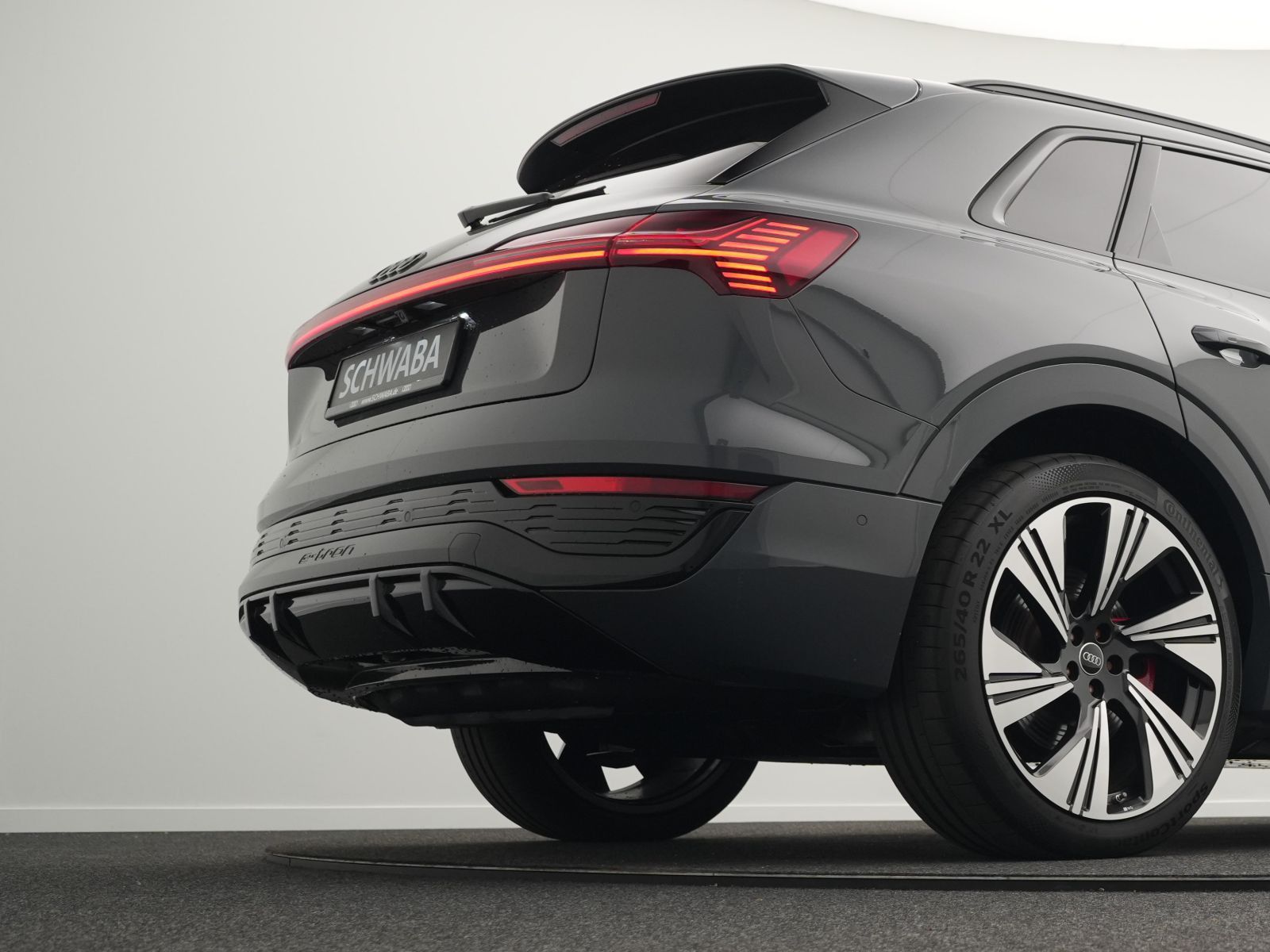 Audi Q8 e-tron 50 quattro 2x S line*Opt.schw*PANO*AHK