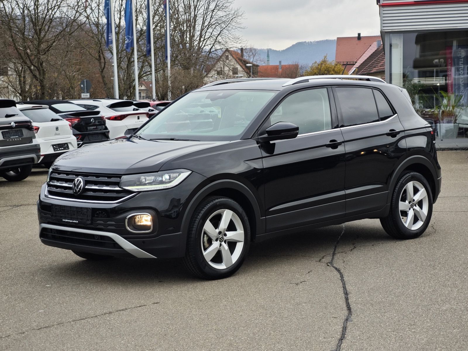 Volkswagen T-Cross Style - Samsaru's Car Outlet
