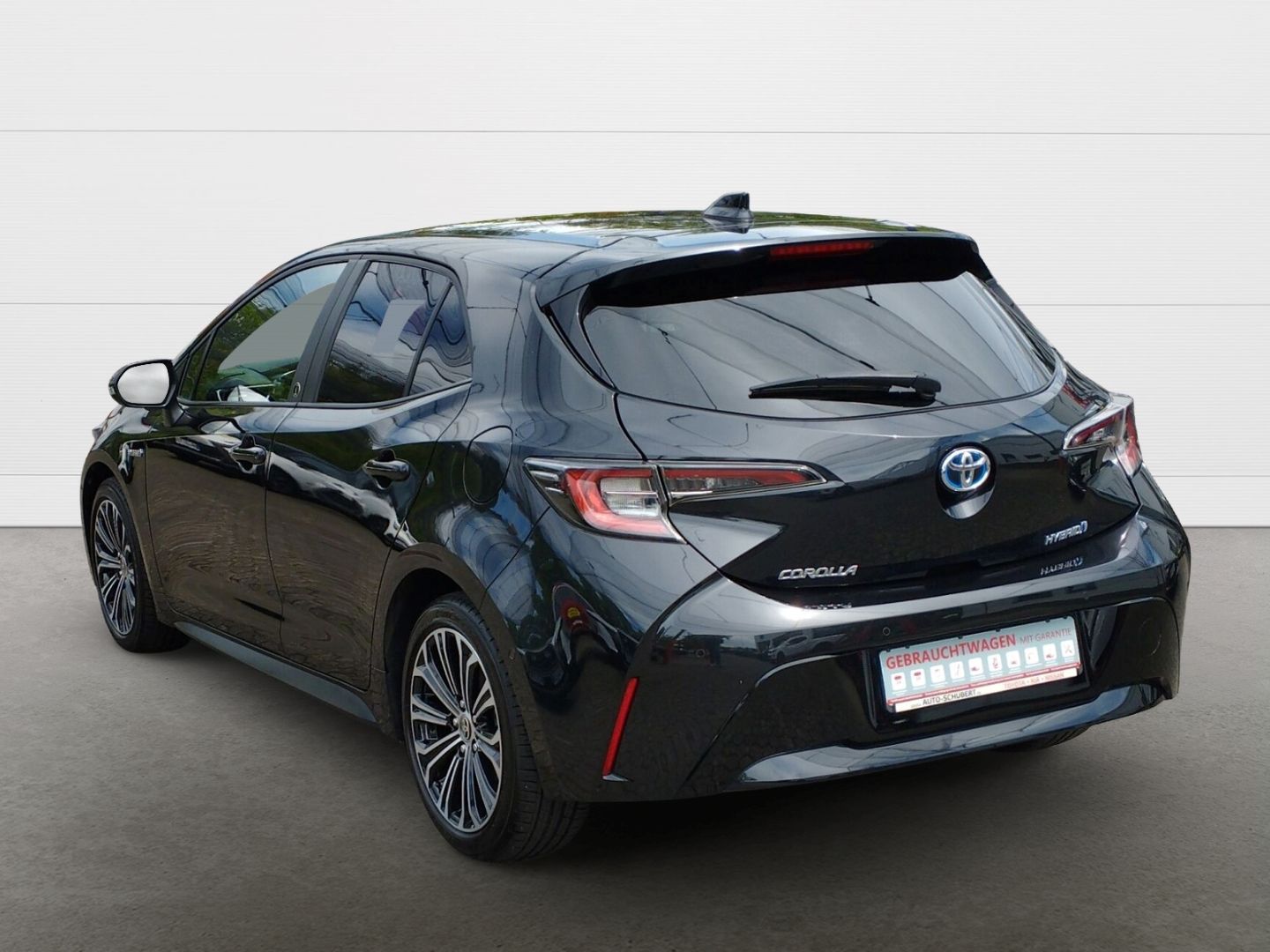 Toyota Corolla 1.8 Hybrid - Samsaru's Car Outlet
