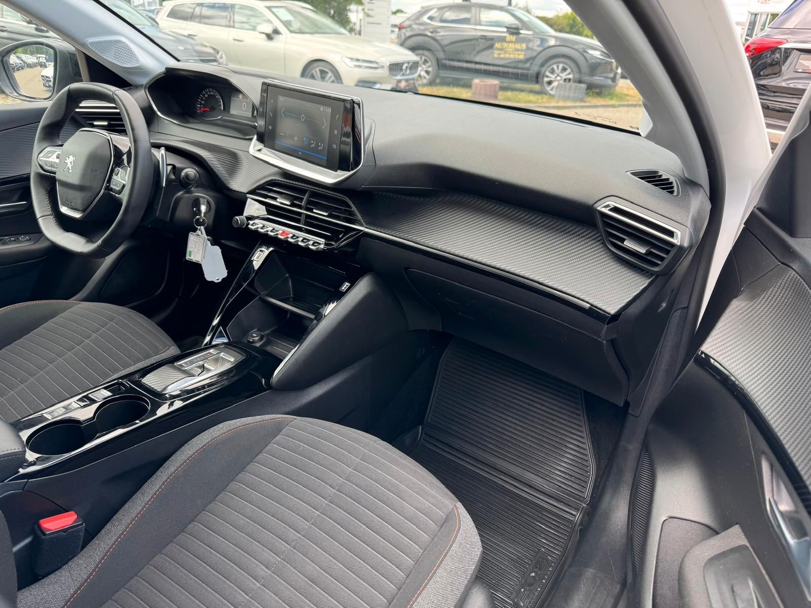 Peugeot 208 Active Pack PURETECH - Samsaru's Car Outlet