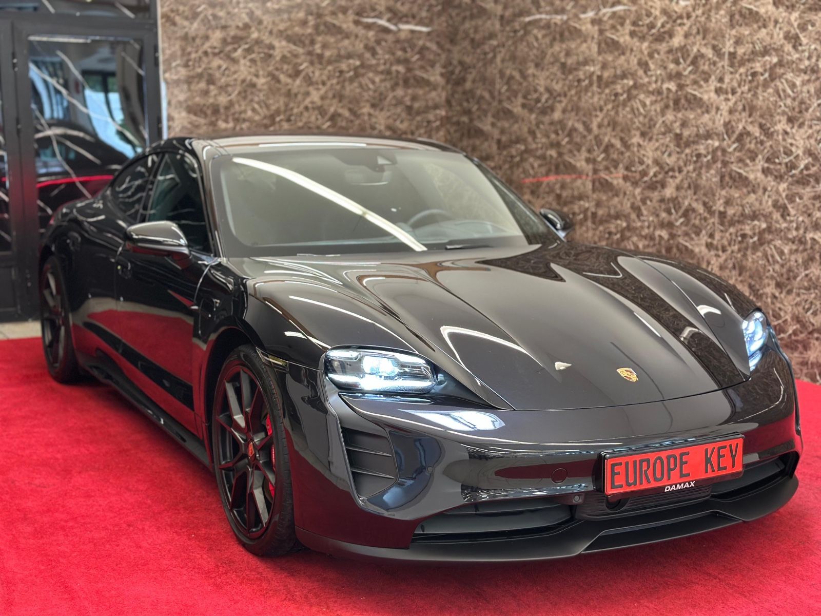 Porsche TAYCAN GTS FULL OPTION BEIFAHRER DISPLAY