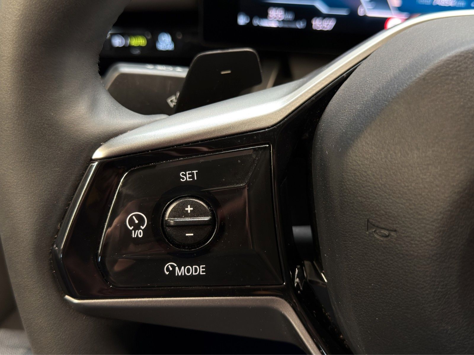 BMW 520xd Touring ACC STHZ 360° H/K HUD 4-ZK LED QI