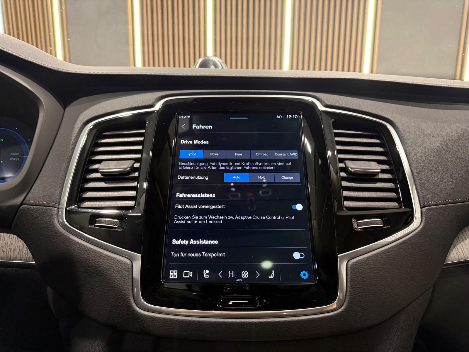 Volvo XC90 Ultra Dark Recharge*LED*RFK360°*7SITZER*