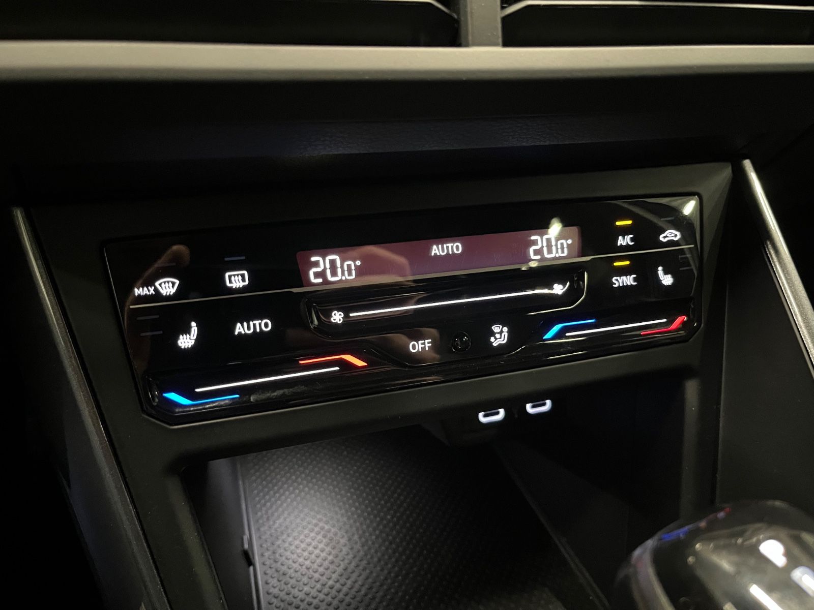 Volkswagen Taigo 1.0 TSI DSG Style - Samsaru's Car Outlet