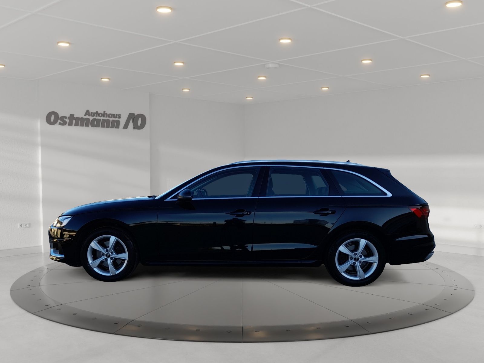 Audi A4 35 2.0 TDI Avant advanced - Samsaru's Car Outlet