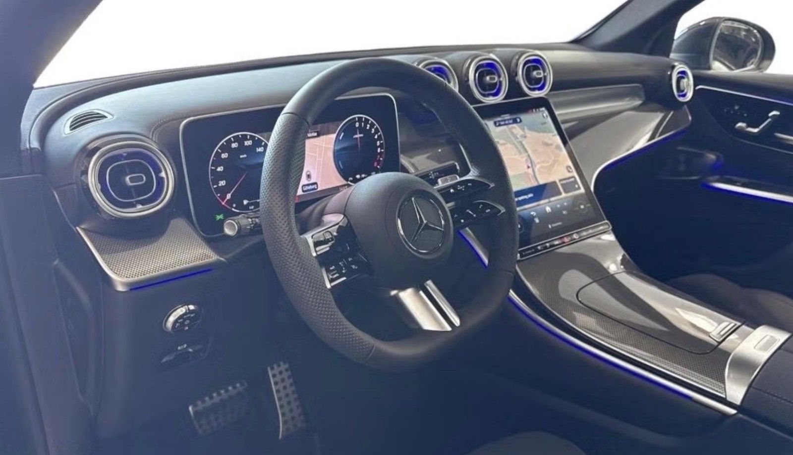 Mercedes-Benz GLC 300 e 4Matic *AHK/PANO*