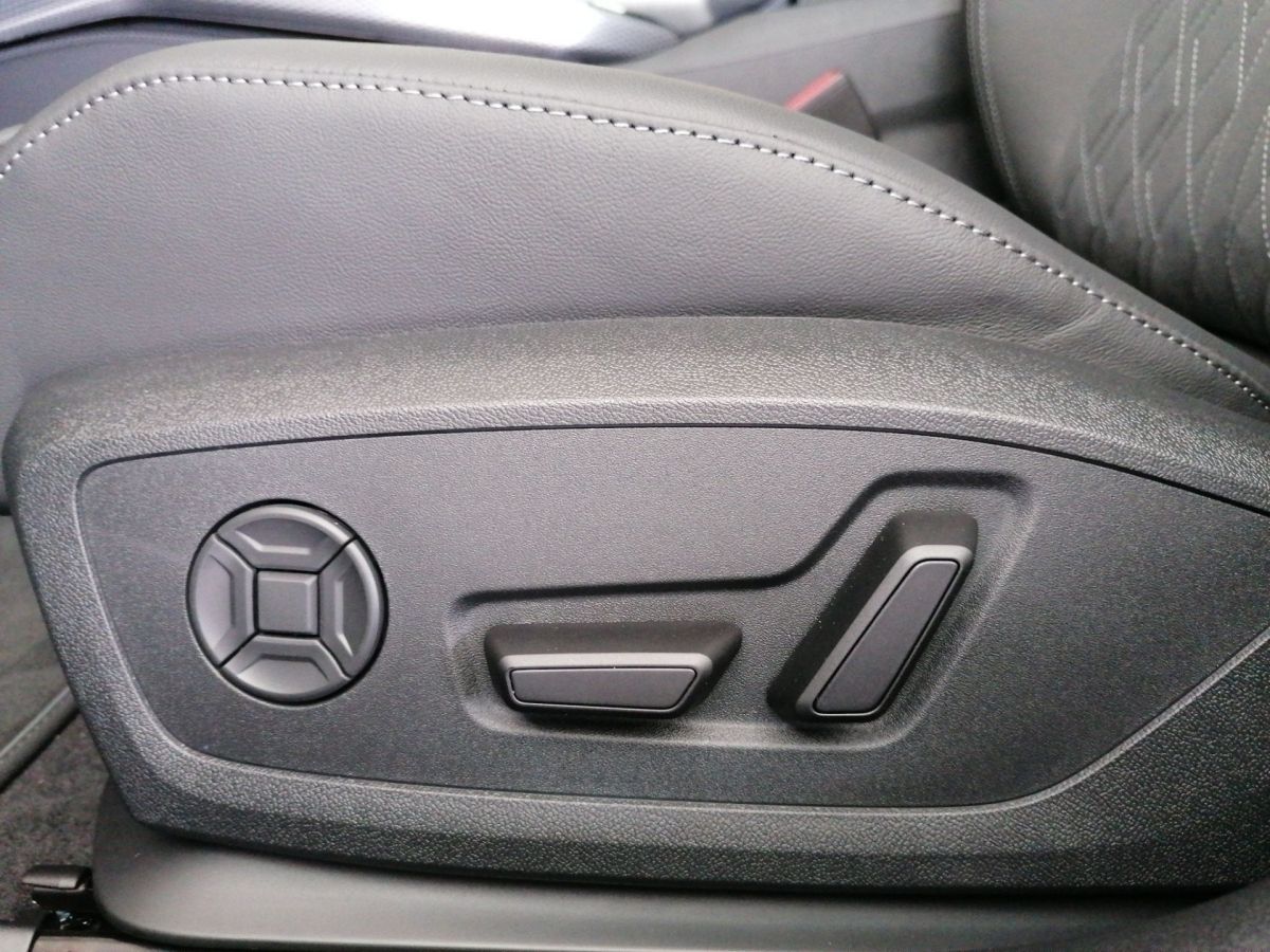 Audi A5 Avant TDI quattro 204PS S tronic S line MMI.A