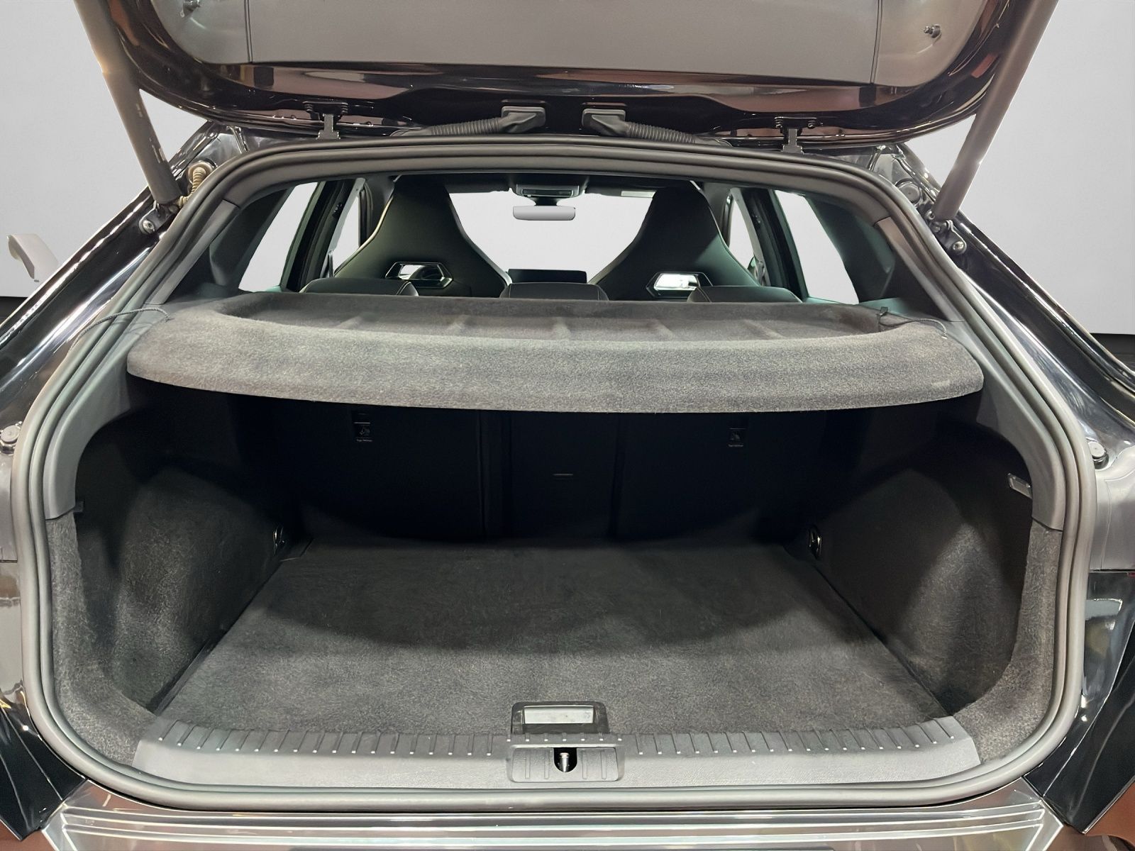 Cupra Formentor 2,0 TSI VZ DSG NAVI/AHK/LED/Front Asis