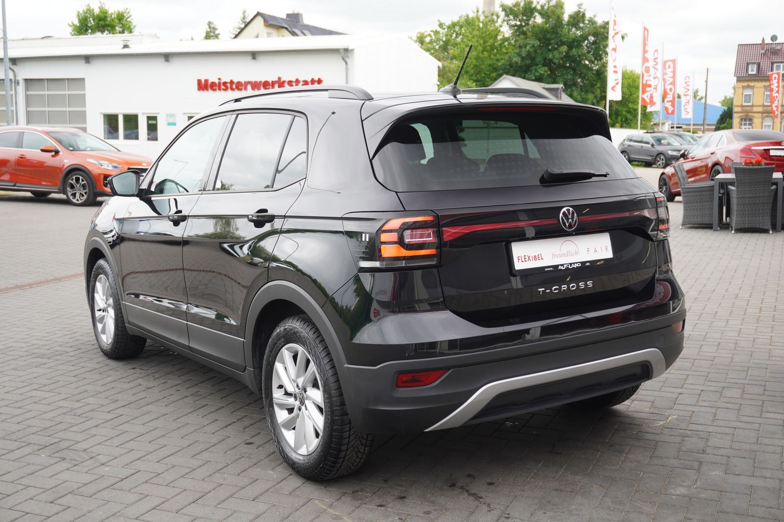 Volkswagen T-Cross 1.0 TSI - Samsaru's Car Outlet
