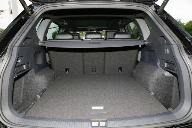 Seat Tarraco Xperience 2.0 TDI DSG *Pano*AHK*LED*DCC*