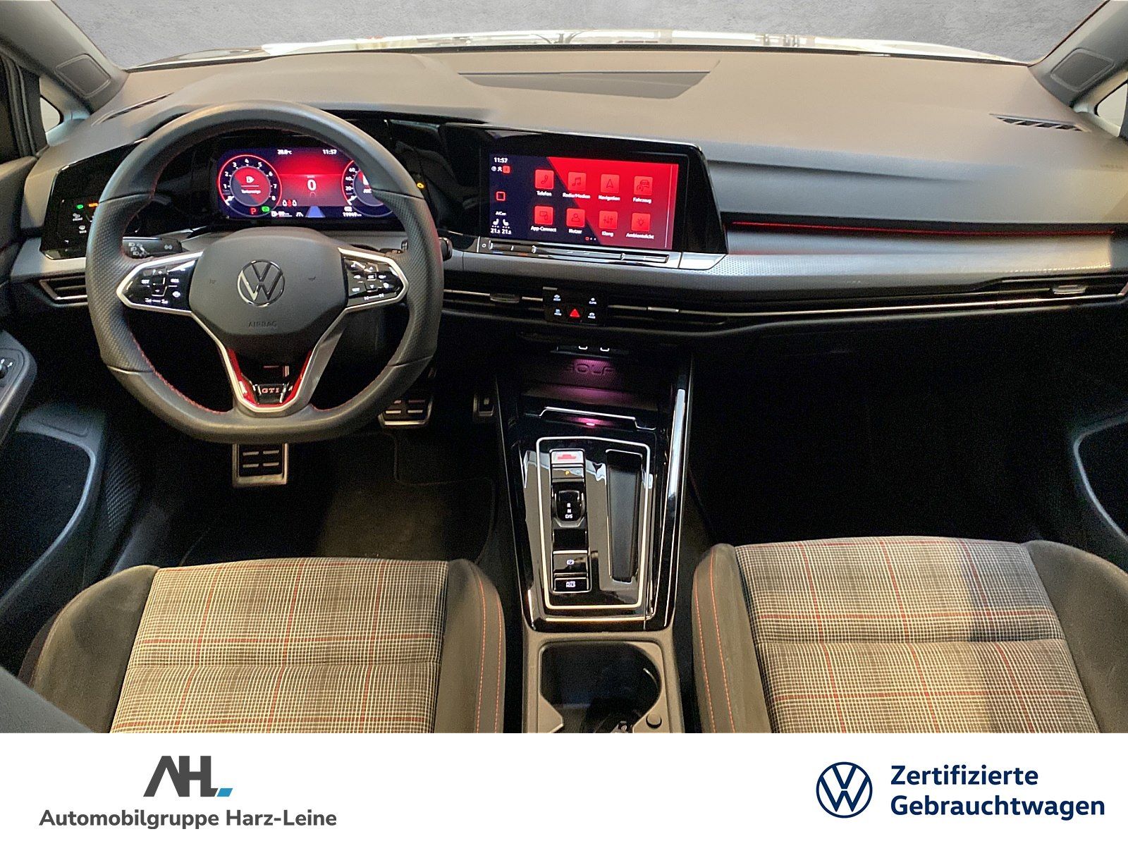Volkswagen Golf GTI VIII 2.0 TSI - Samsaru's Car Outlet