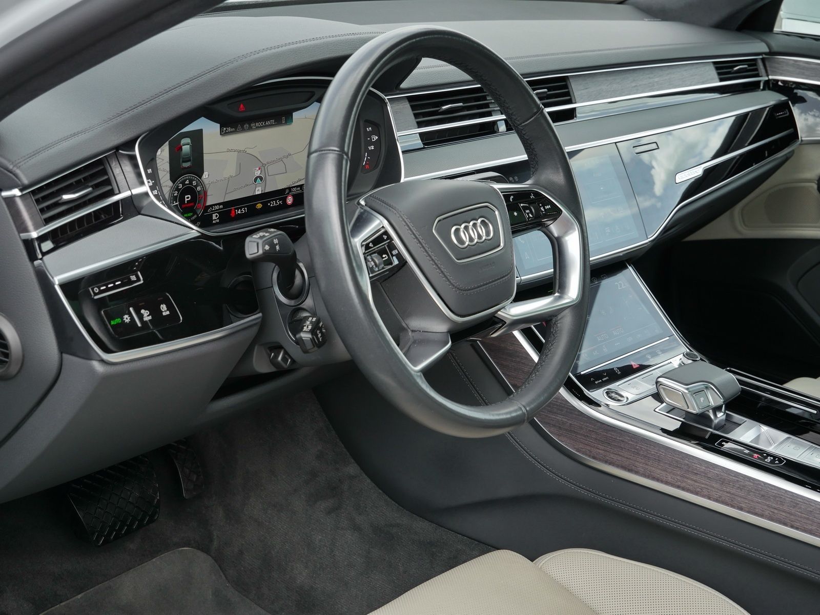 Audi A8 60 TFSI e quattro - Samsaru's Car Outlet