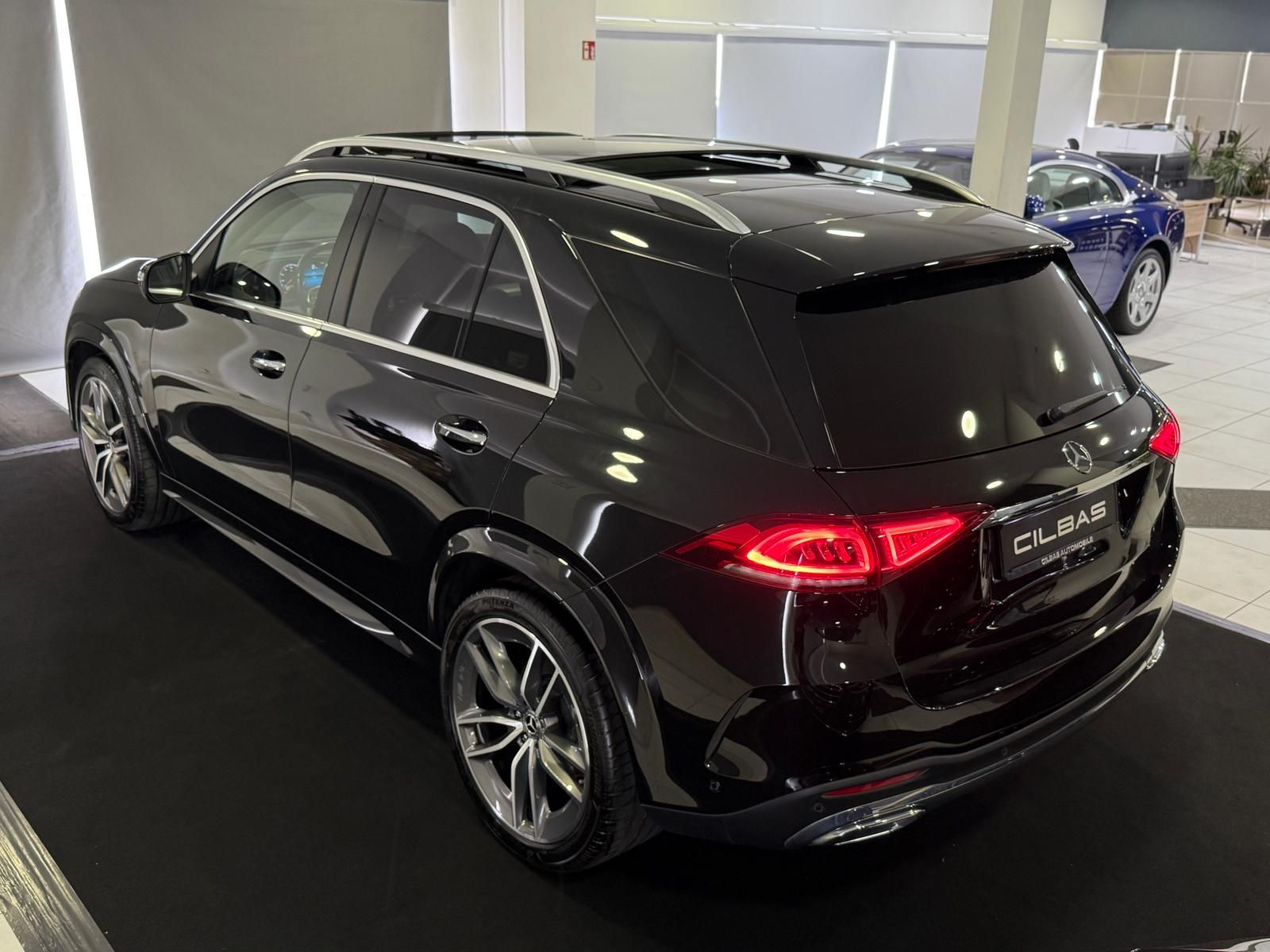 Mercedes-Benz GLE 400 d 4M AMG*PANO*HUD*AIRMATIK*AHK*22 ZOLL*