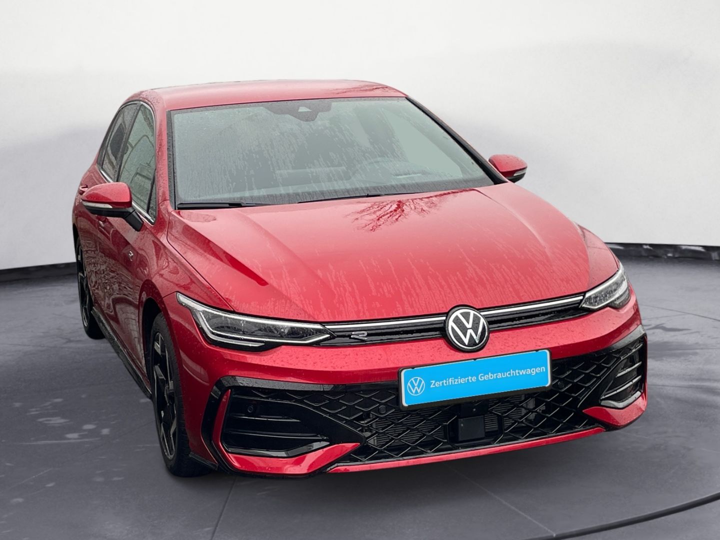 Volkswagen Golf 8 R-Line 1.5 TSI DSG LED/NAVI/KAMERA/APP/5J