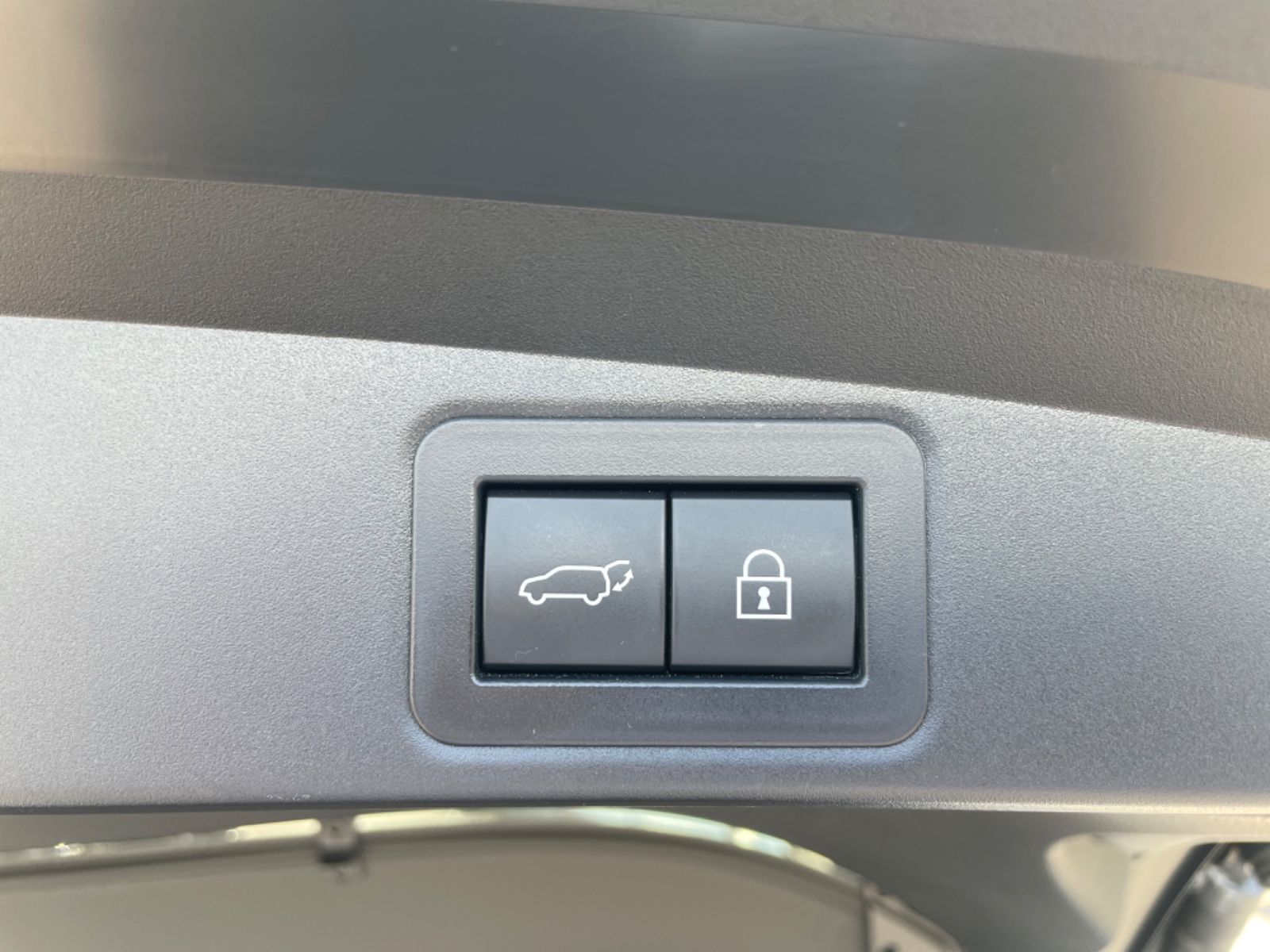 Toyota Corolla Touring Sports Hybrid - Samsaru's Car Outlet