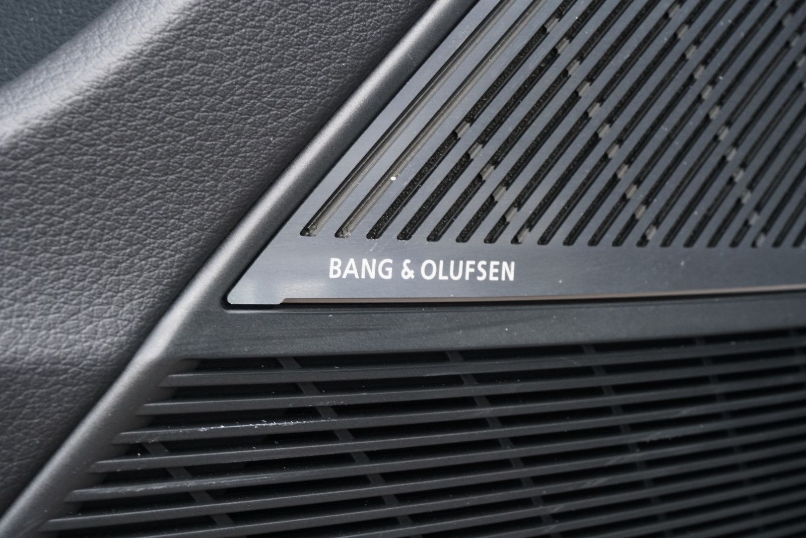 Audi RSQ8 HUD Pano 360° B&O Sitzbelüf 23"Dynamic Soft