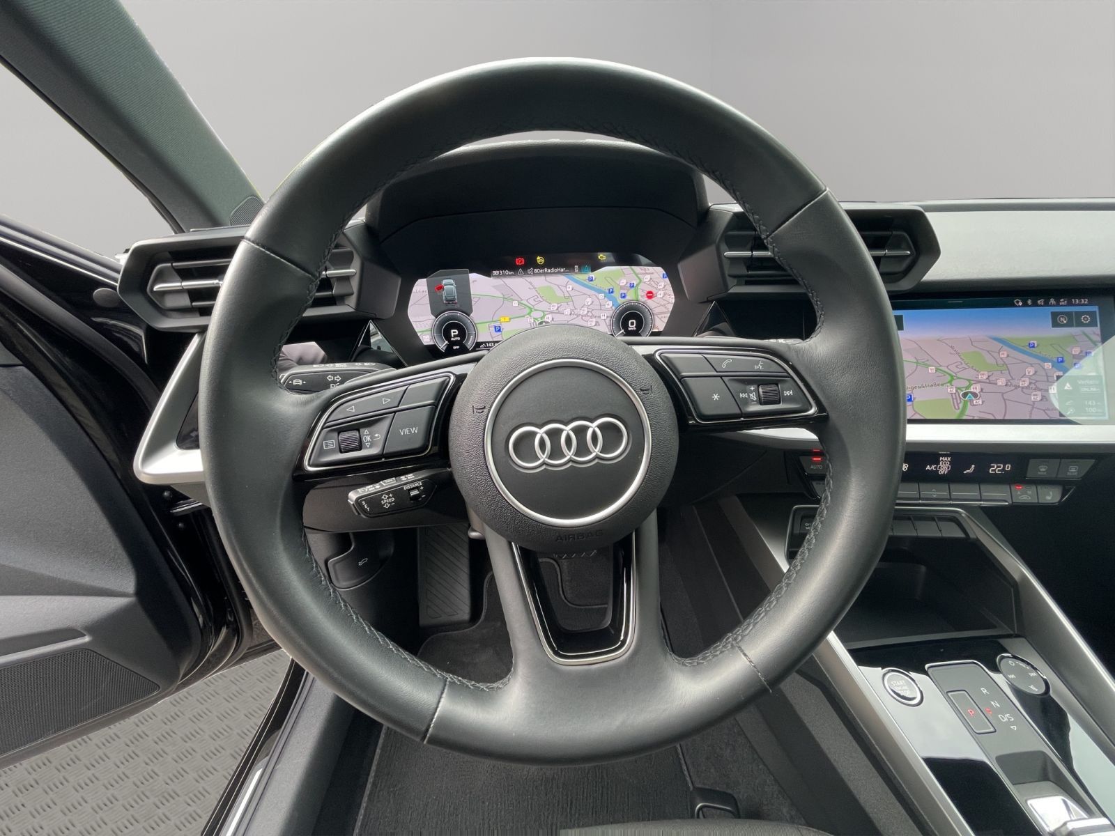 Audi A3 Sportback 40 TFSI e LED Navi PDC AHK