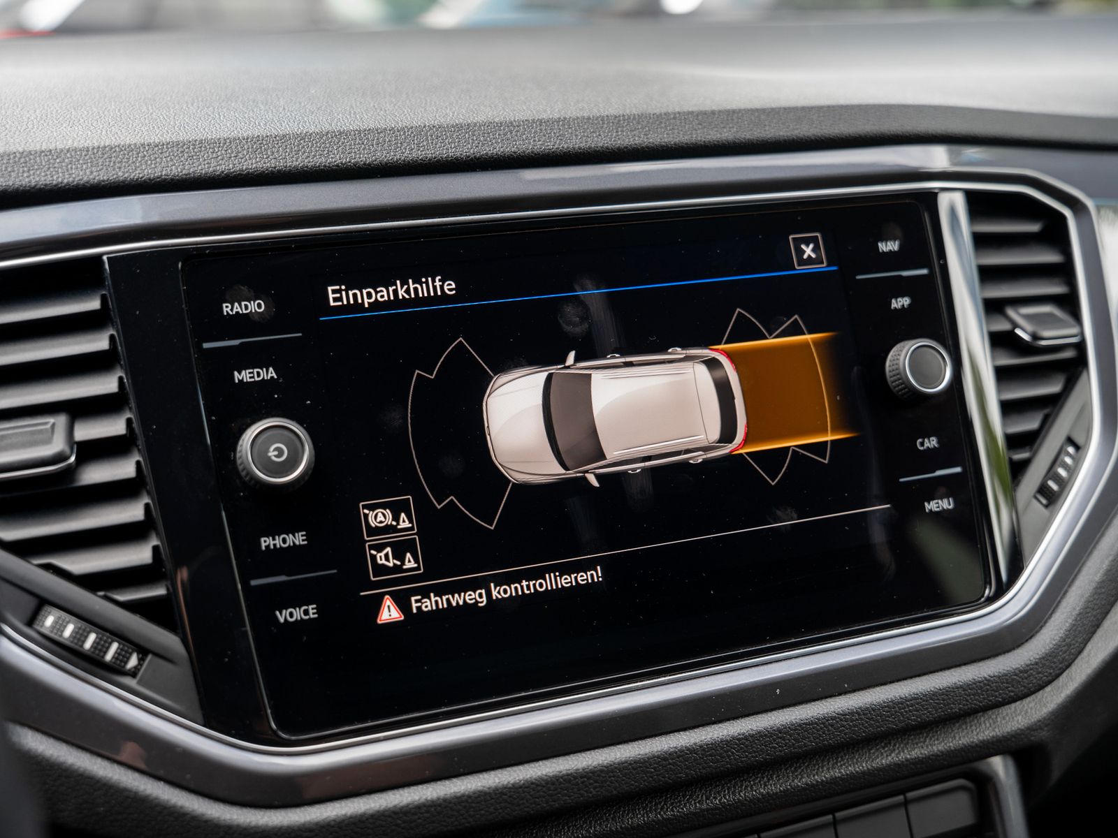 Volkswagen T-ROC Sport 1.5 TSI - Samsaru's Car Outlet