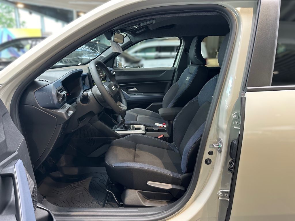 Dacia Duster Journey TCe 130 PS - Samsaru's Car Outlet