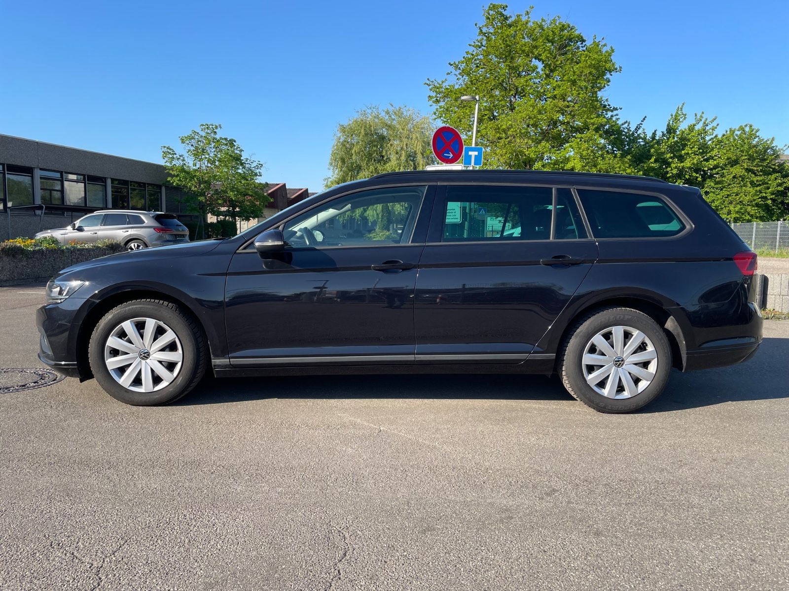 Volkswagen Passat Variant - Samsaru's Car Outlet