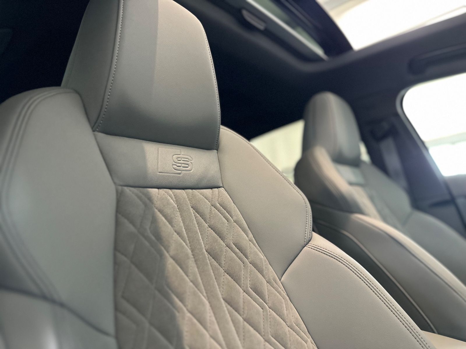 Audi A3 Sportback 35 TFSI S line - Samsaru's Car Outlet