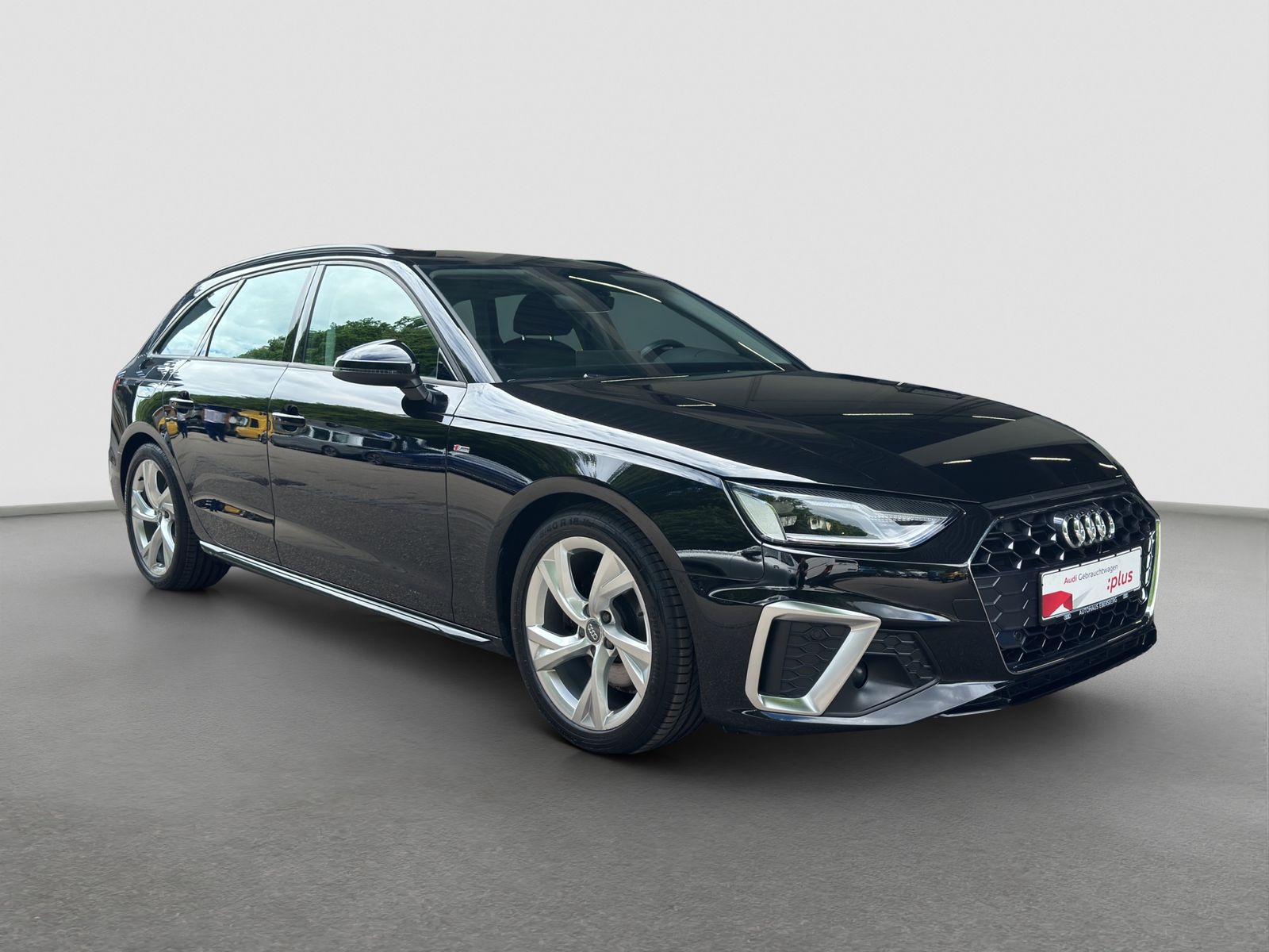 Audi A4 Avant S line 35 TFSI - Samsaru's Car Outlet