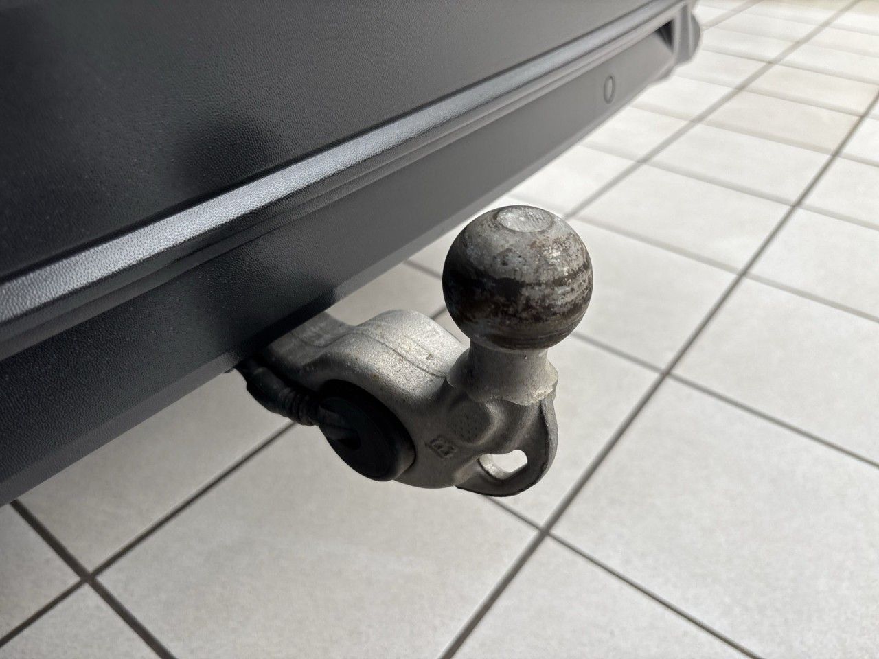Volkswagen Tiguan 2.0 TDI Active - Samsaru's Car Outlet