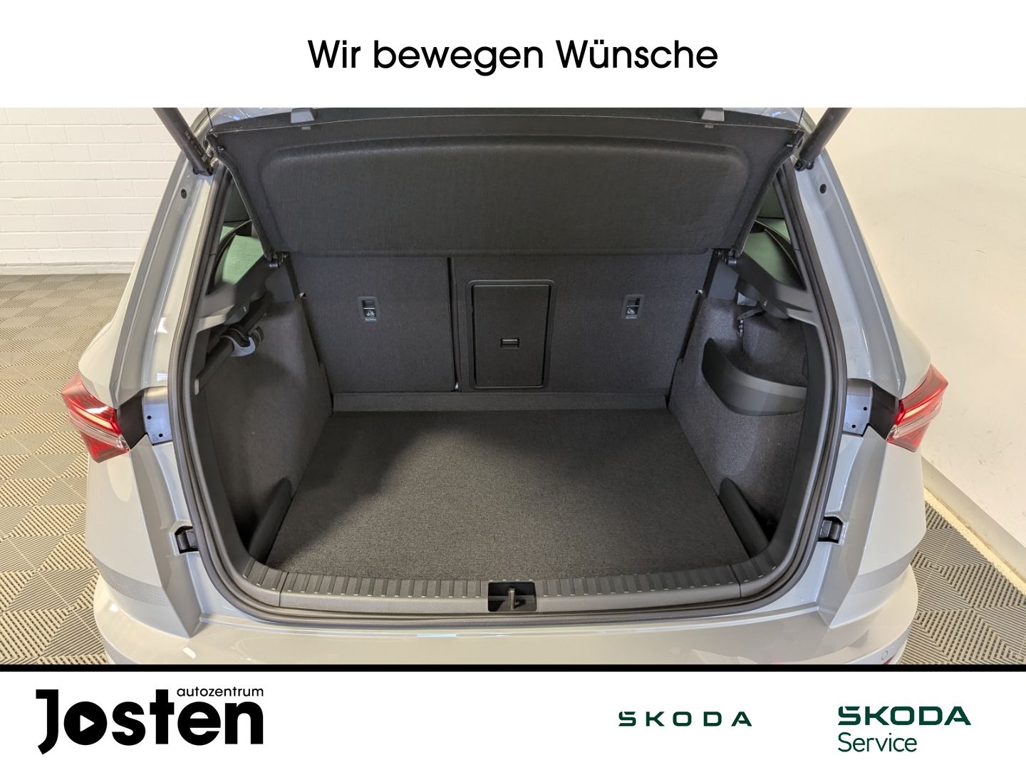 Skoda Karoq Sportline 2.0TSI 4x4 DCC AHK Pano FahrAssi