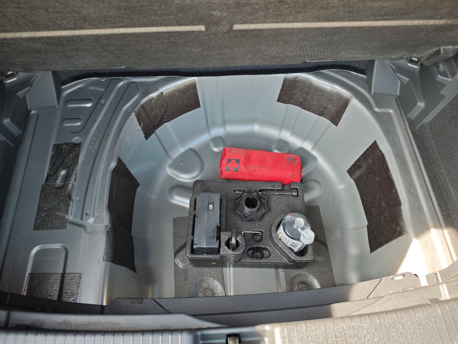 Volkswagen T-Cross Highline - Samsaru's Car Outlet