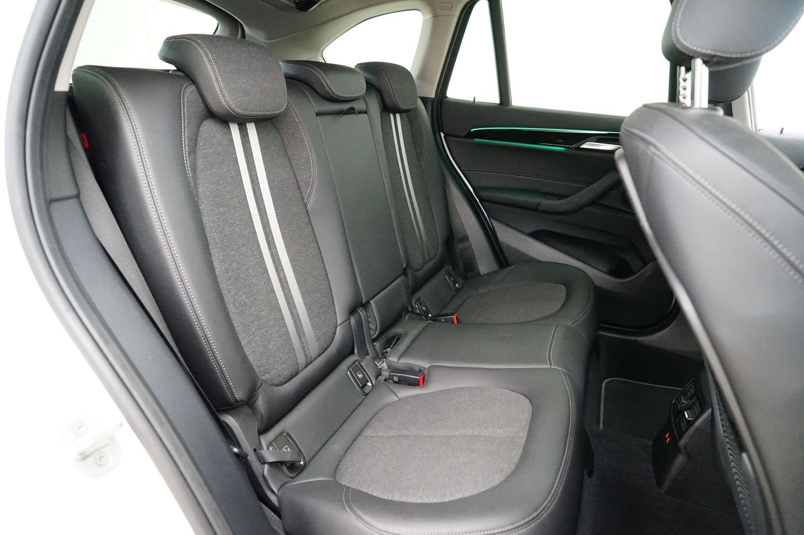 BMW X1 xDrive18d Sport Line - Samsaru's Car Outlet