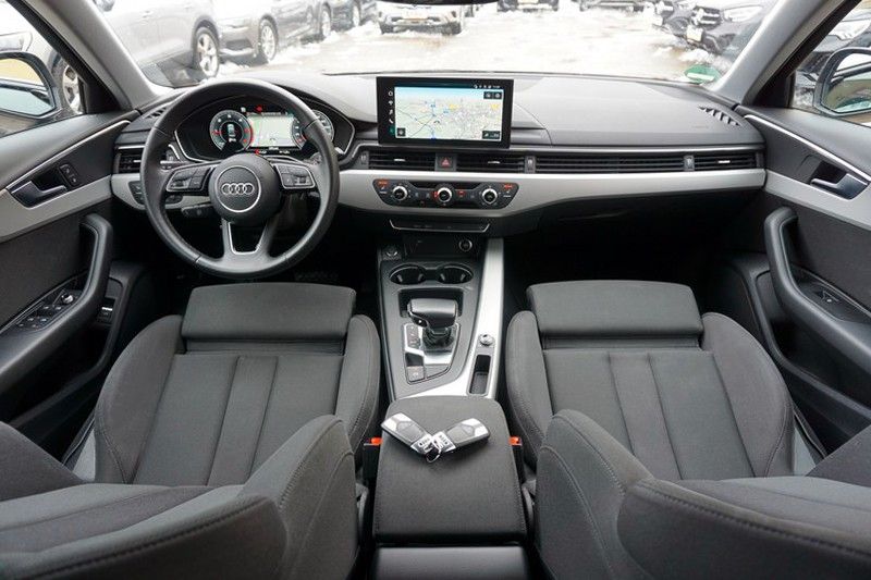Audi A4 2.0 TDI S-tronic Black Virtual/Sportsitze/Nav
