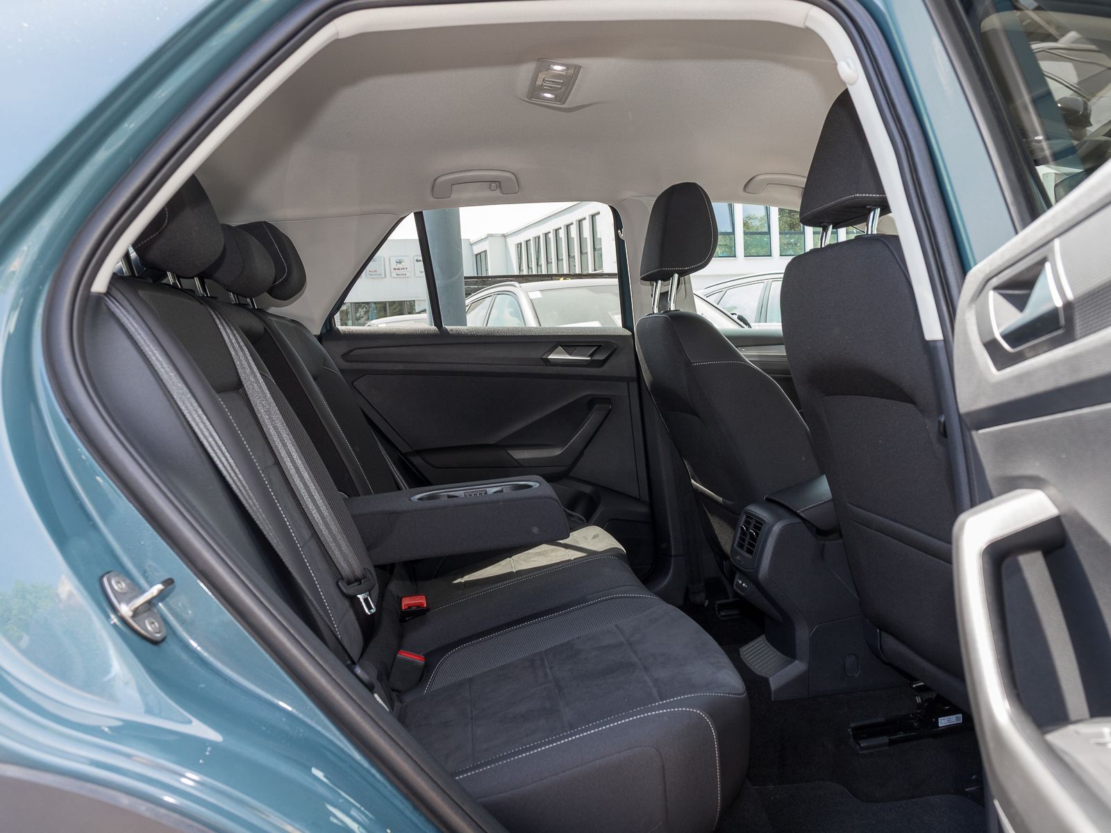 Volkswagen T-Roc 1.5 TSI DSG STYLE - Samsaru's Car Outlet