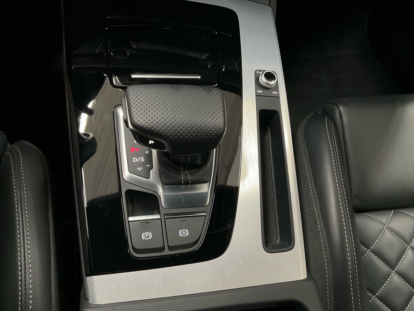 Audi Q5 S-LINE 50TDI QUATTRO - Samsaru's Car Outlet
