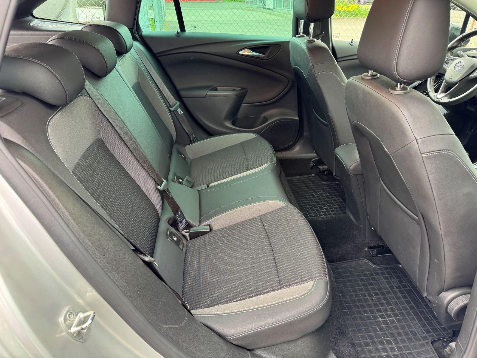 Opel Astra K Sports Tourer Elegance - Samsaru's Car Outlet