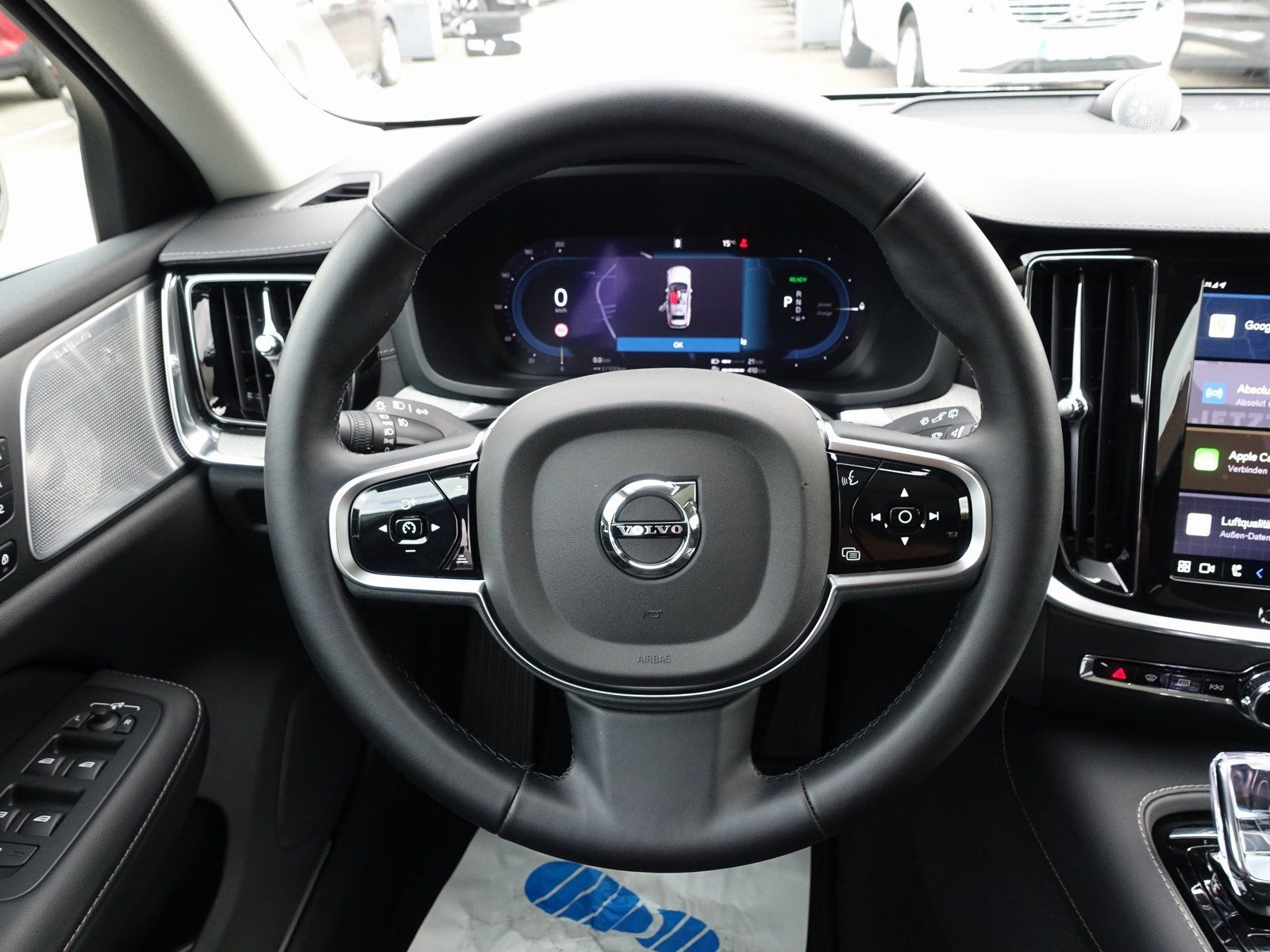 Volvo V60 Ultra Dark T8 AWD PANO/B&W/HUD/360°MASSAGE