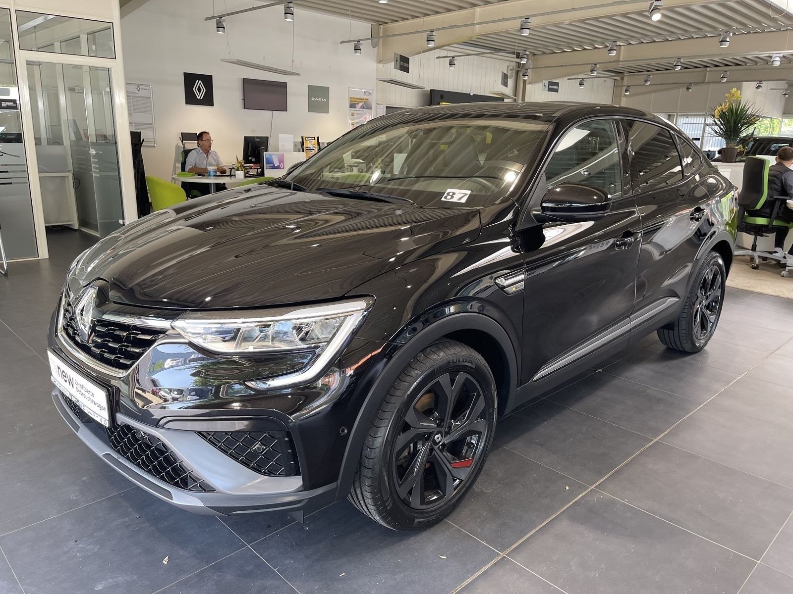 Renault Arkana R.S. LINE E-TECH - Samsaru's Car Outlet