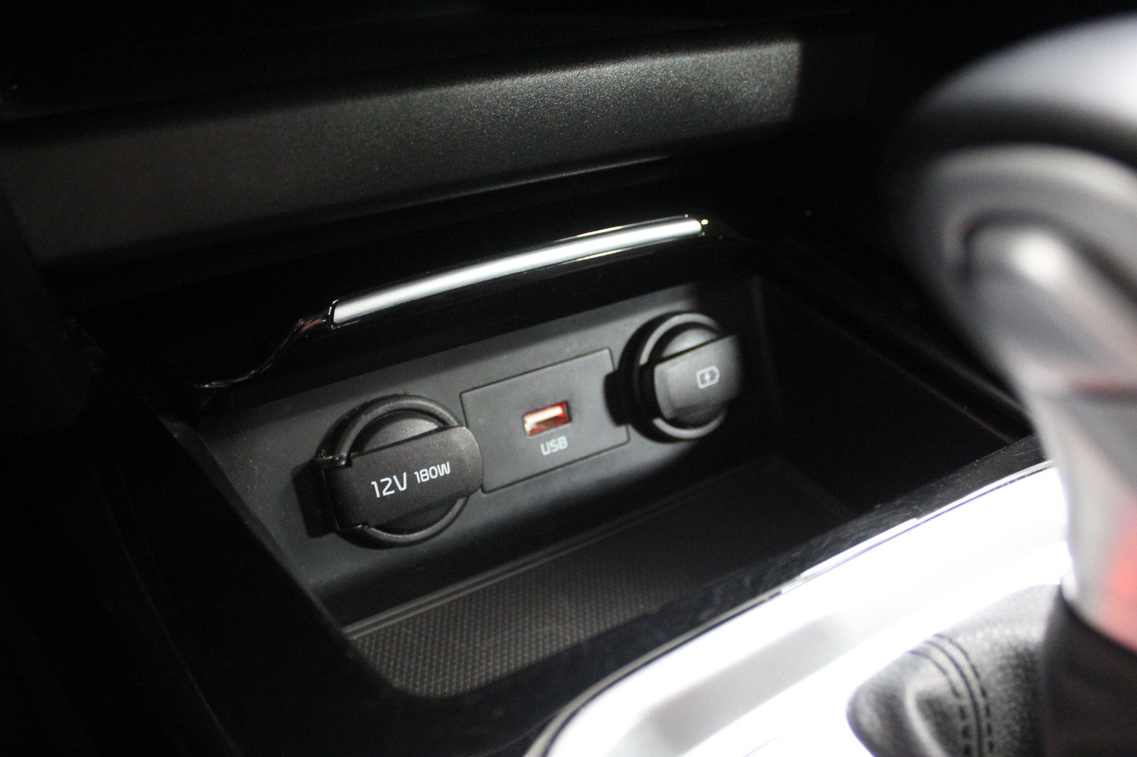 Kia Ceed Sportswagon Plug-in Hybrid Vision - Samsaru's Car Outlet