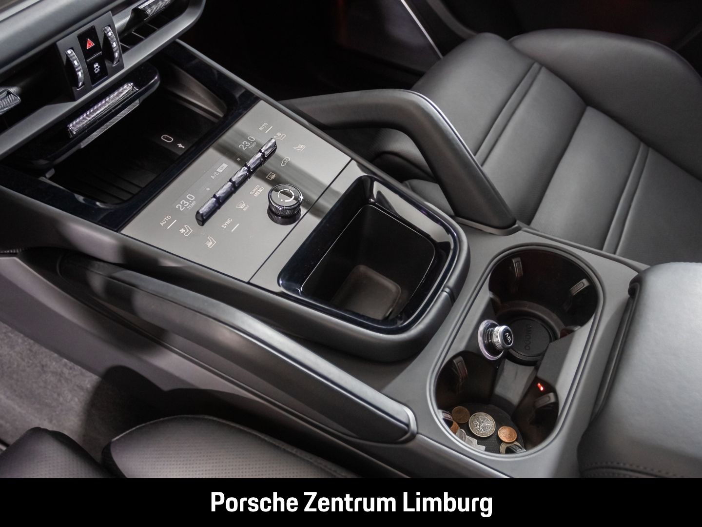 Porsche Cayenne E-Hybrid Coupe Black Edition Burmester