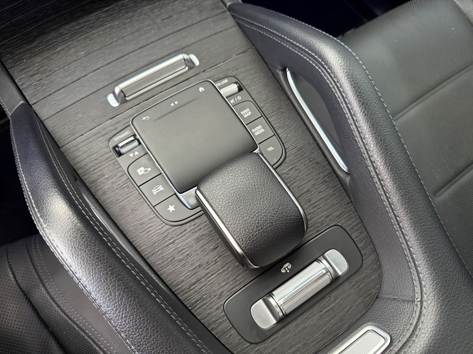 Mercedes-Benz GLE 350de Coupe 4M*AMG*DISTRONIC*PANO*HEADUP*AHK